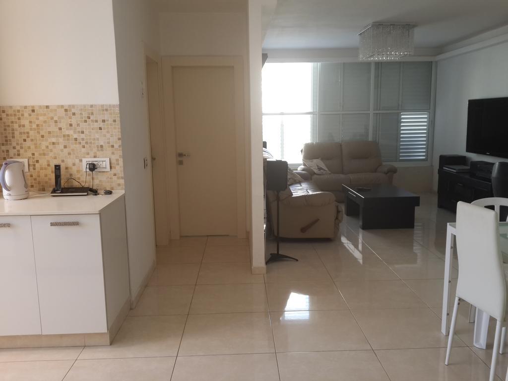 Vip Apartment Bat Yam Room photo